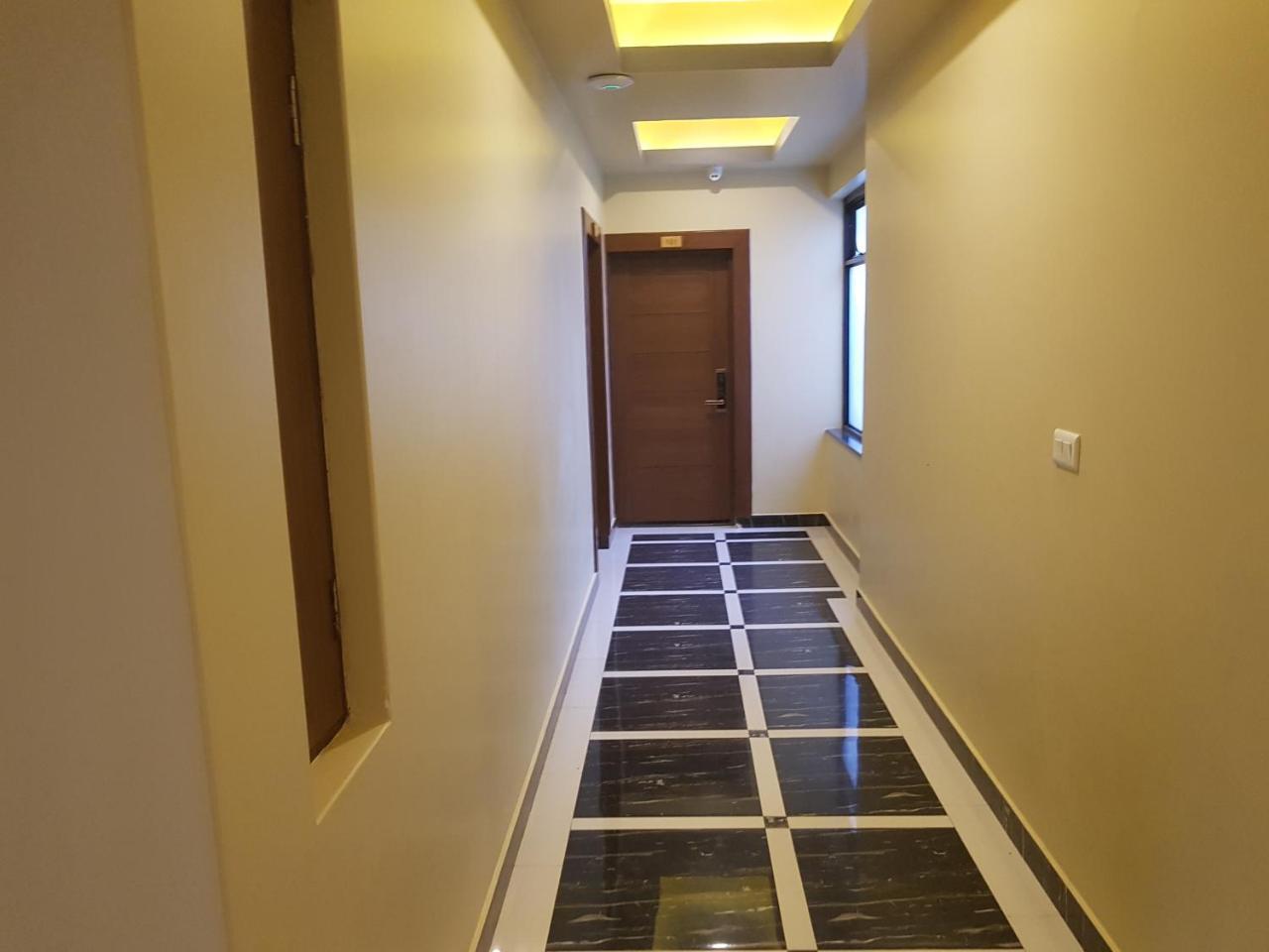 Om Gaura Hotel Pokhara Esterno foto